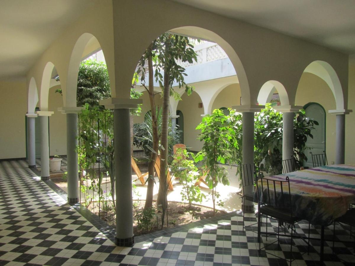 Keur Diam - Maison De La Paix Saly Portudal Exterior foto